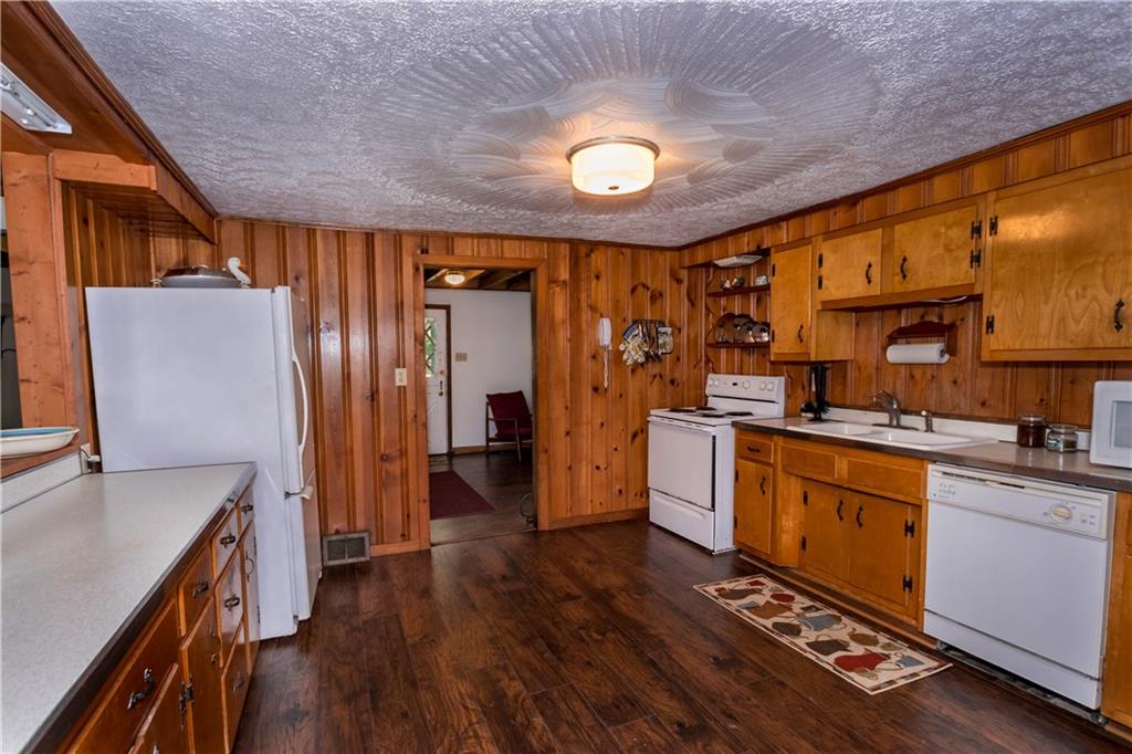 612 Nelson Road Farmington, PA 15437 - Photo 10 of 25 Gallery Image 10