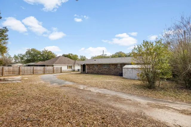 $200,000 | 469 Stillwell Boulevard, Crestview, FL 32539