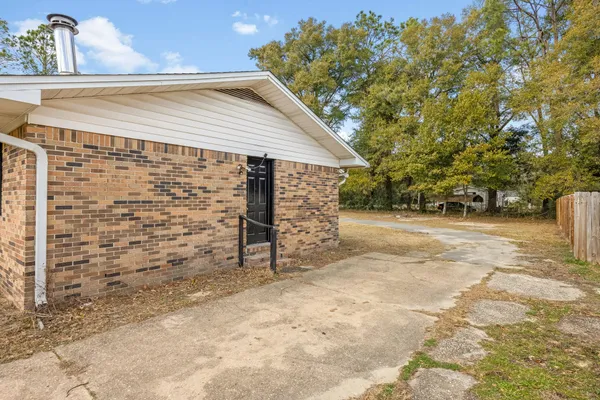 $190,000 | 469 Stillwell Boulevard, Crestview, FL 32539