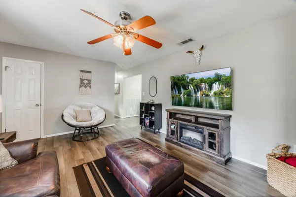 $190,000 | 469 Stillwell Boulevard, Crestview, FL 32539