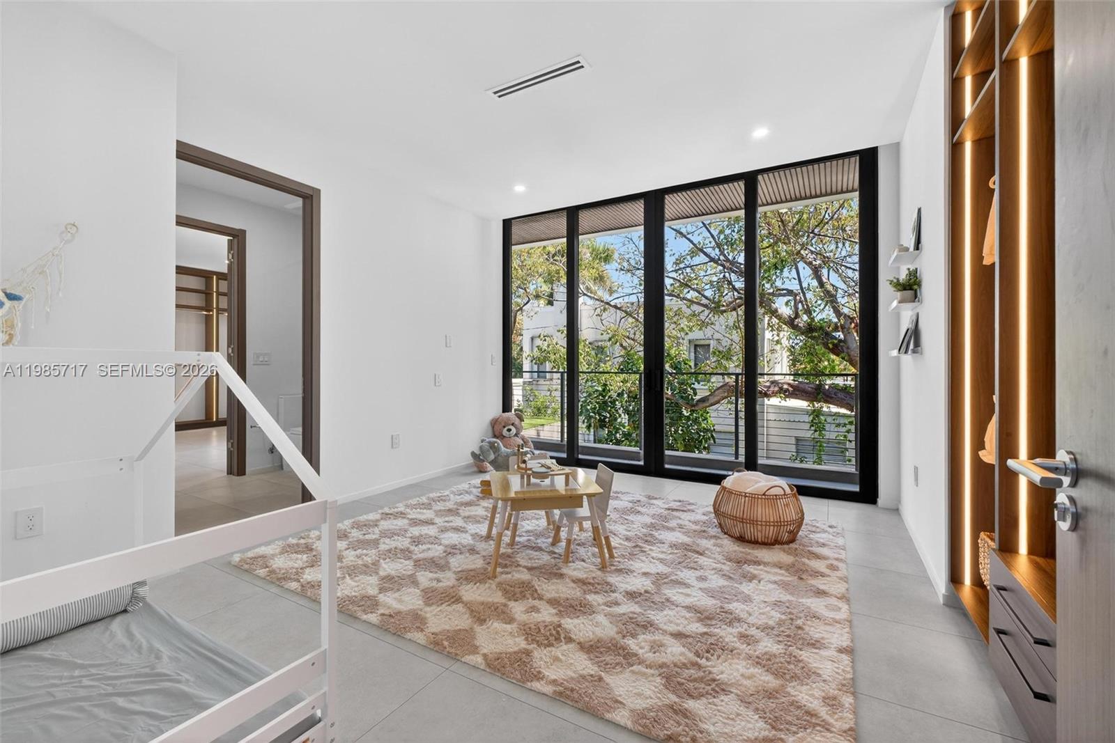 234 Southwest 22nd Road Miami, FL 33129 - Photo 71 of 94