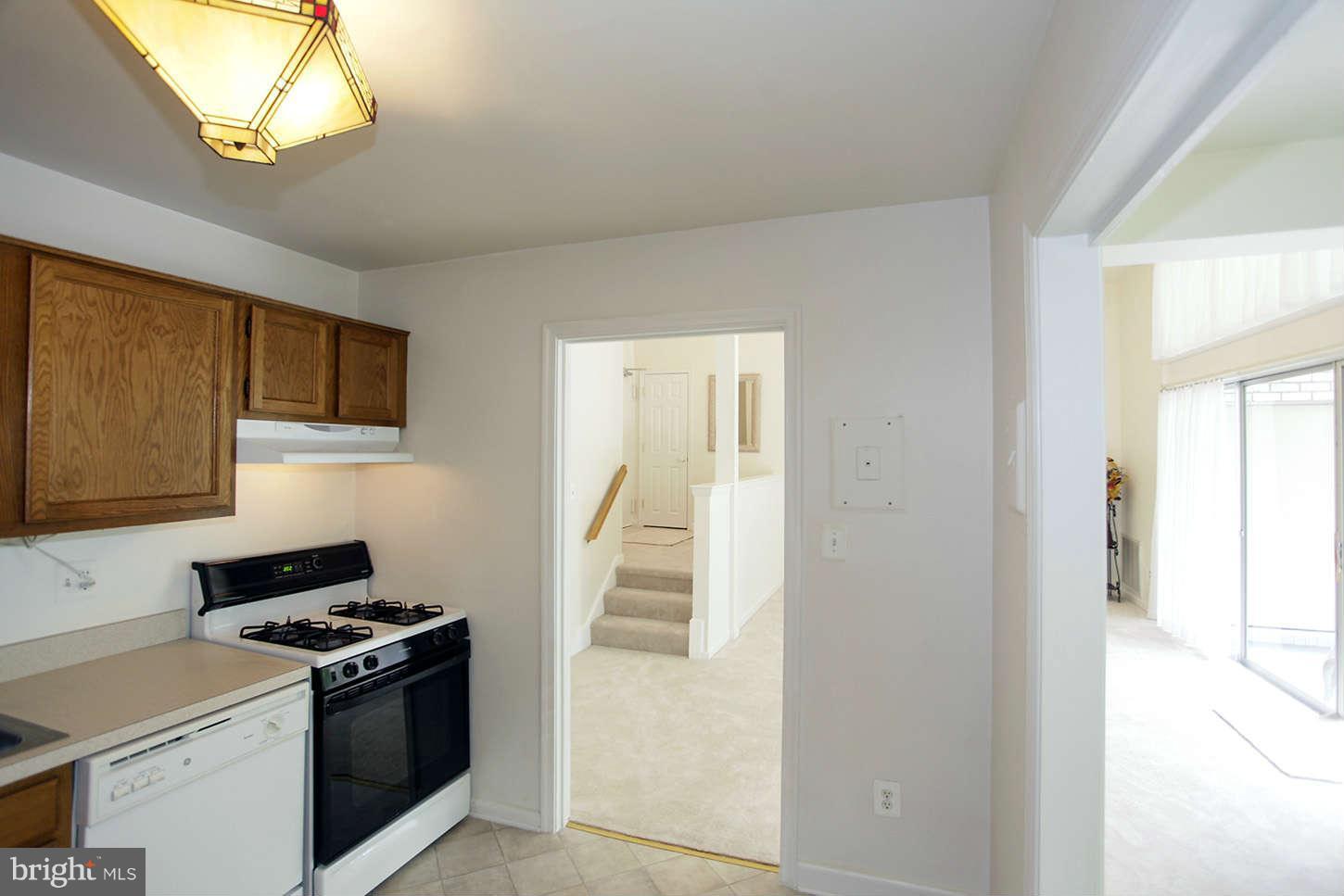 2503 Baltimore Road, Unit 7 Rockville, MD 20853 - Photo 19 of 29 Kitchen