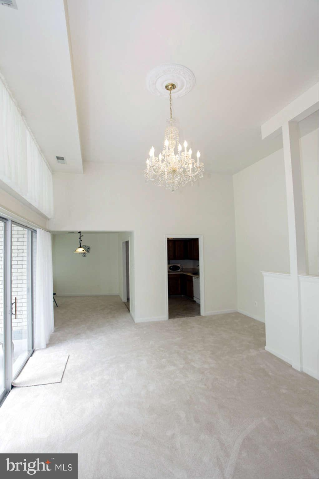 2503 Baltimore Road, Unit 7 Rockville, MD 20853 - Photo 8 of 29 Living Room