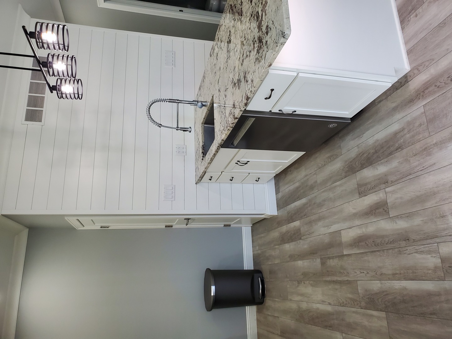 701 Cross Street Peru, IL 61354 - Photo 8 of 33