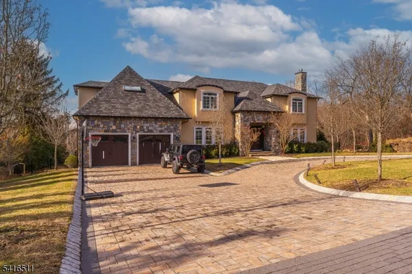 $2,400,000 | 281 Beaufort Avenue, Livingston, NJ 07039