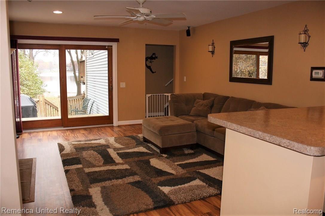 1873 Ladd Road Walled Lake, MI 48390 - Photo 23 of 50 LIV2.JPG