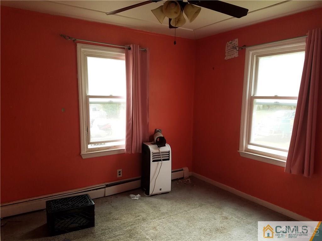 40 West Greystone Road Old Bridge, NJ 08857 - Photo 5 of 16 Gallery Image 5