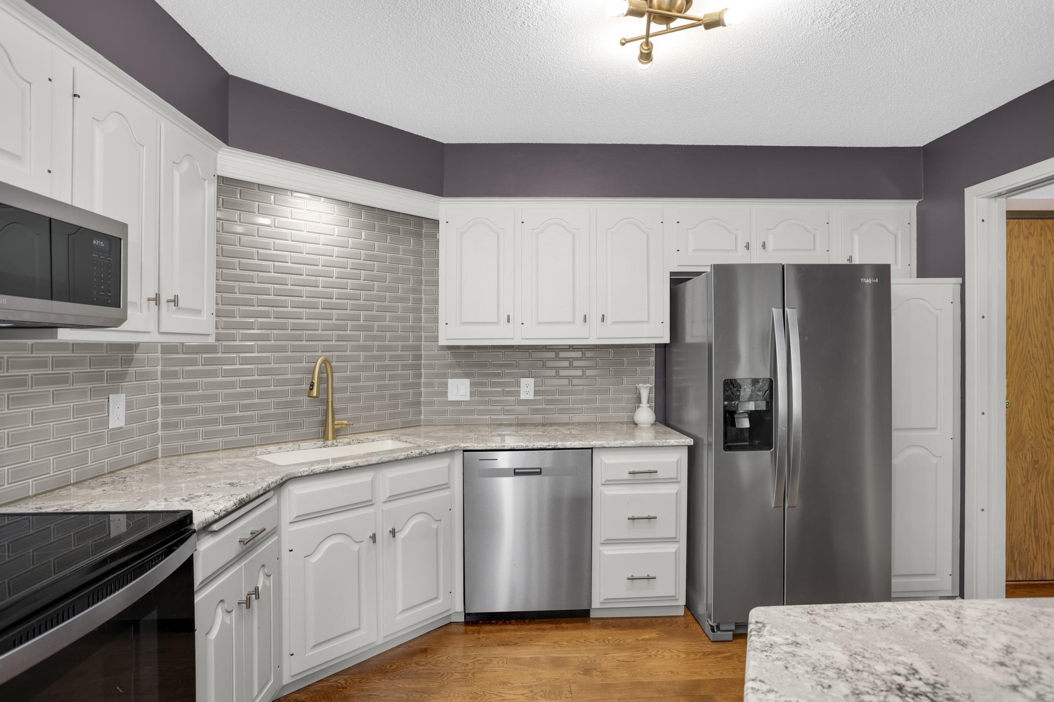 3030 St Albans Mill Road, Unit 211 Minnetonka, MN 55305 - Photo 12 of 31 Gallery Image 12