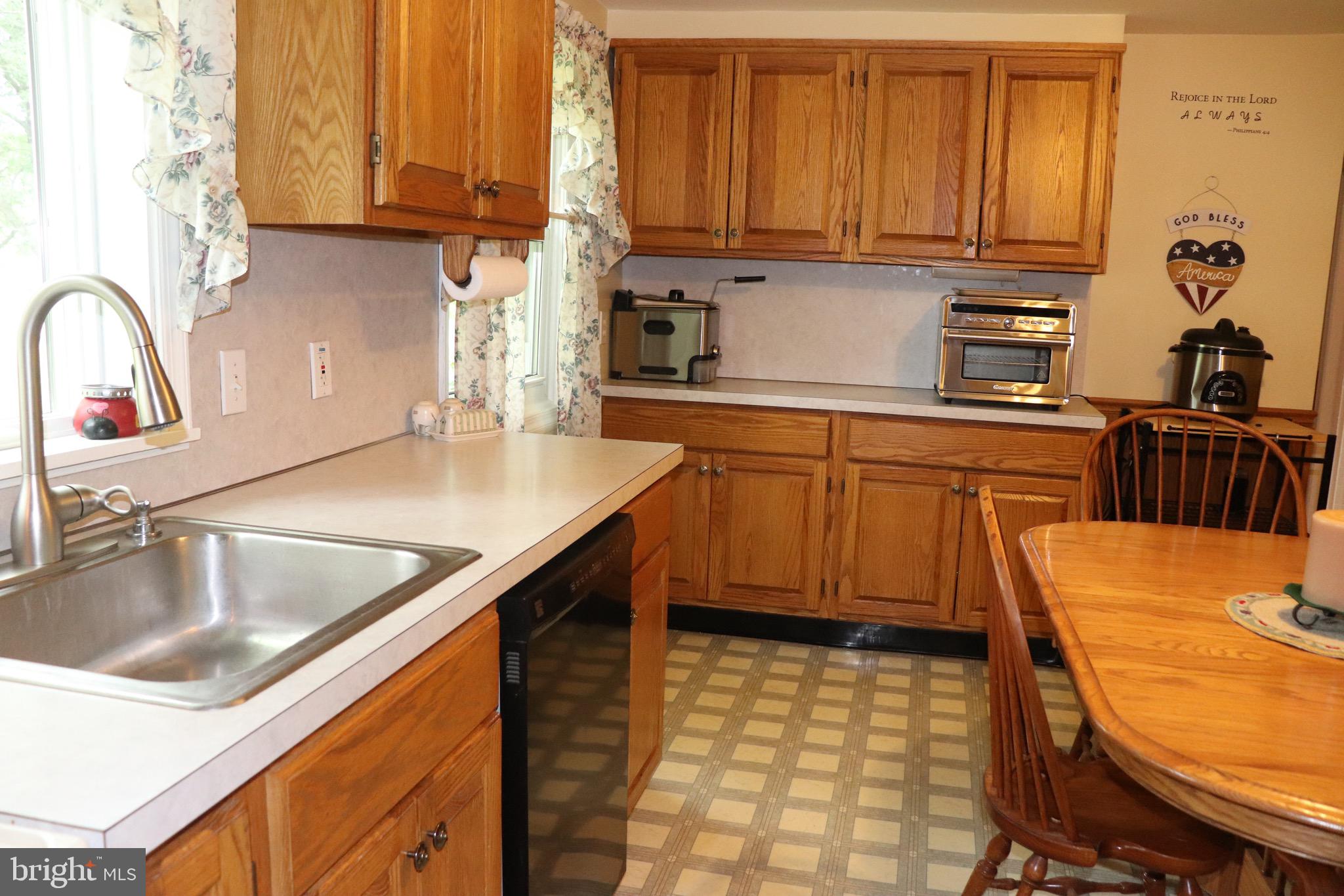 447 Layfield Road Perkiomenville, PA 18074 - Photo 5 of 28 Gallery Image 5
