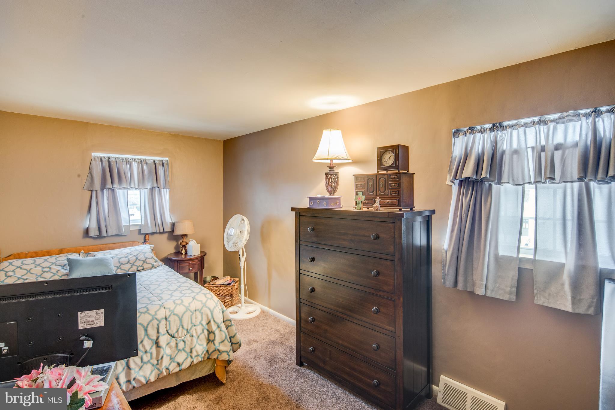2839 Welsh Road Philadelphia, PA 19152 - Photo 14 of 19 Bedroom 3