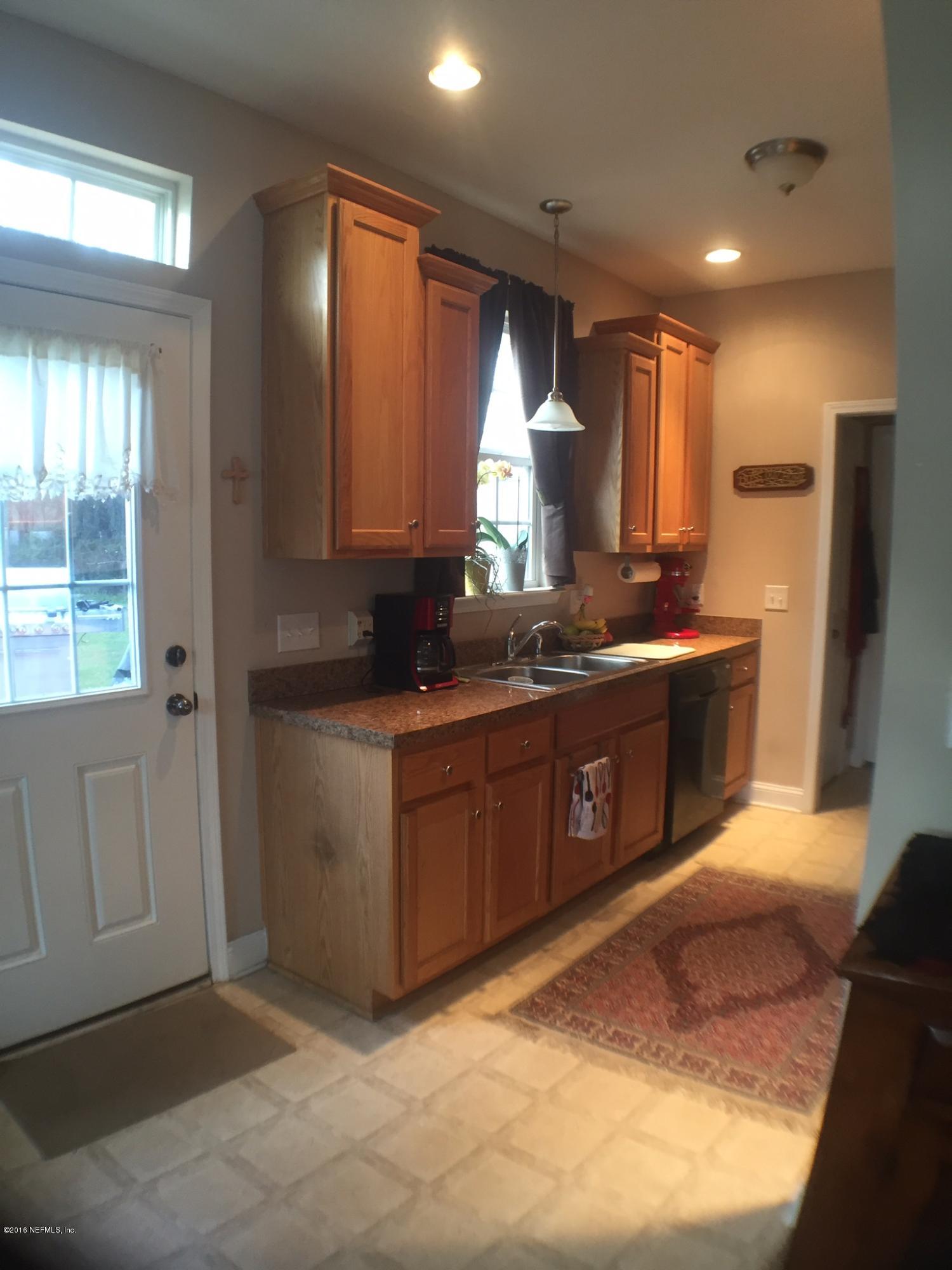 2366 Tyrone Road Middleburg, FL 32068 - Photo 12 of 21 Kitchen