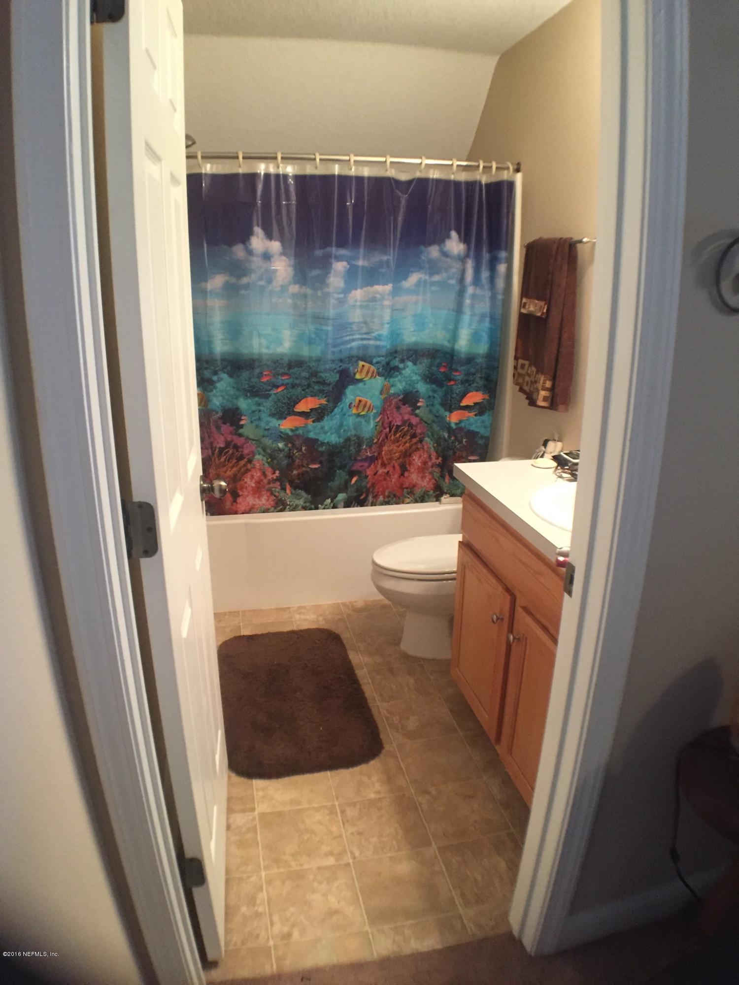 2366 Tyrone Road Middleburg, FL 32068 - Photo 21 of 21 Upstairs Bath