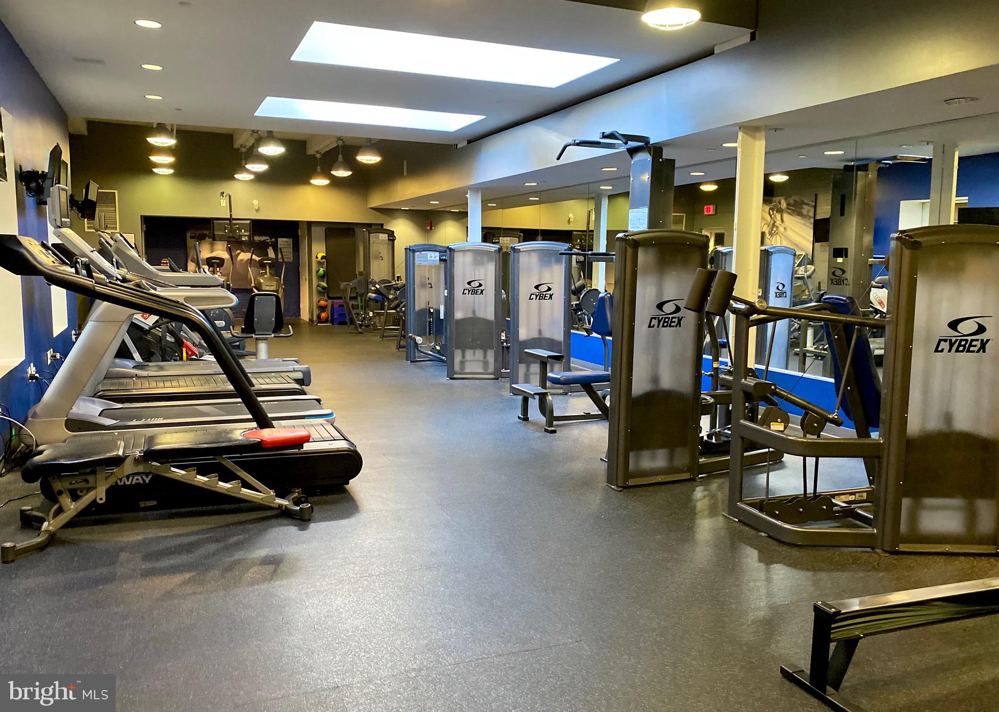 1600-18 Arch Street, Unit 803 Philadelphia, PA 19103 - Photo 23 of 34 a view of a room with gym equipment