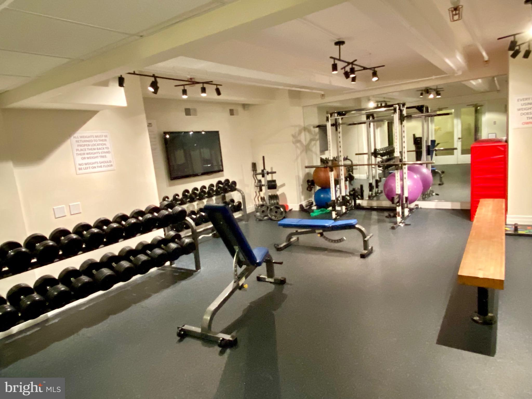 1600-18 Arch Street, Unit 803 Philadelphia, PA 19103 - Photo 25 of 34 a view of a room with gym equipment