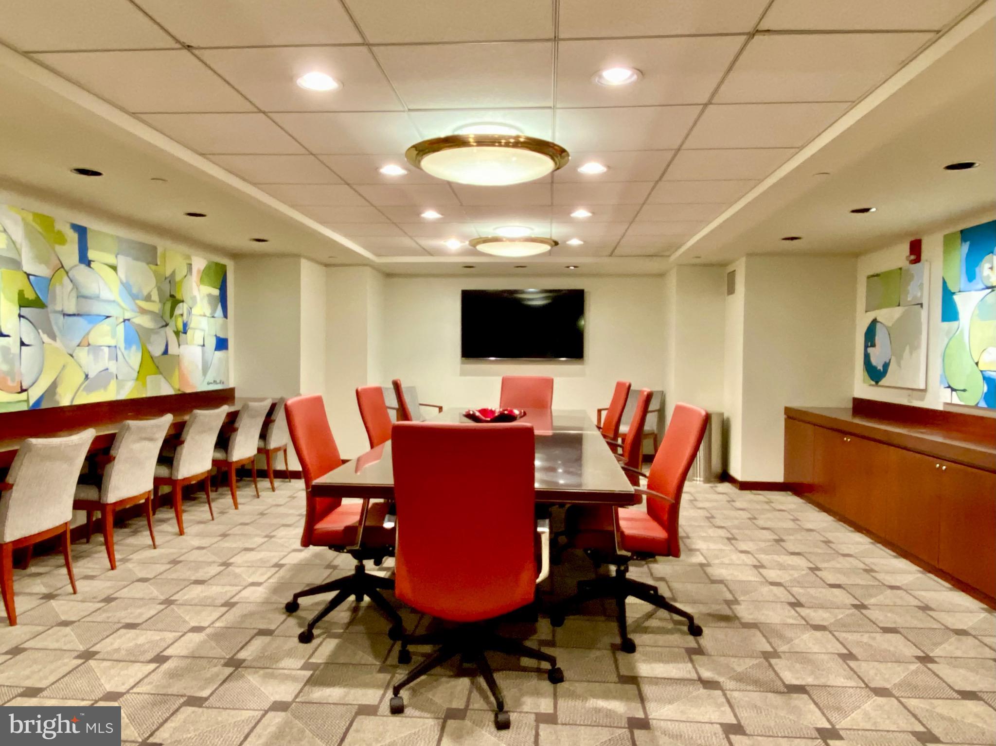 1600-18 Arch Street, Unit 803 Philadelphia, PA 19103 - Photo 26 of 34 a view of a dining room with furniture