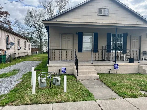 $1,000 | 533 Avenue B, Marrero, LA 70072