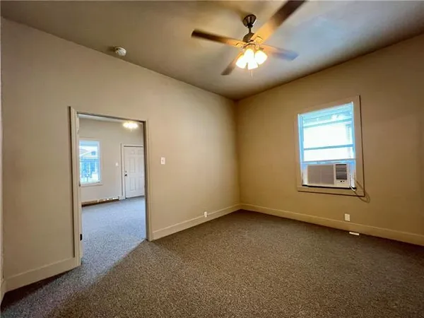 $1,000 | 533 Avenue B, Marrero, LA 70072