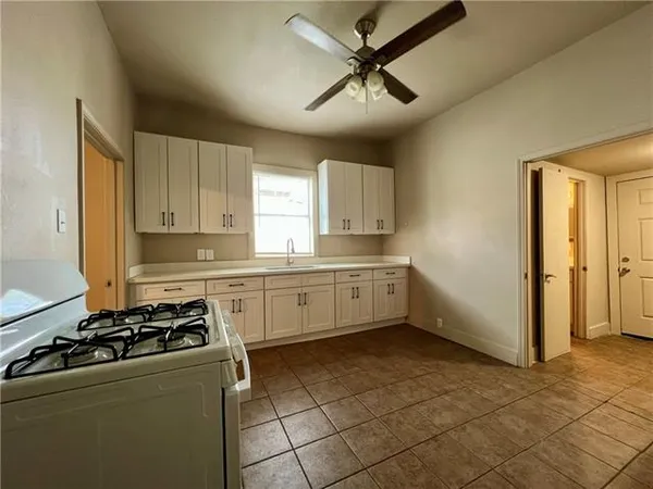 $1,000 | 533 Avenue B, Marrero, LA 70072