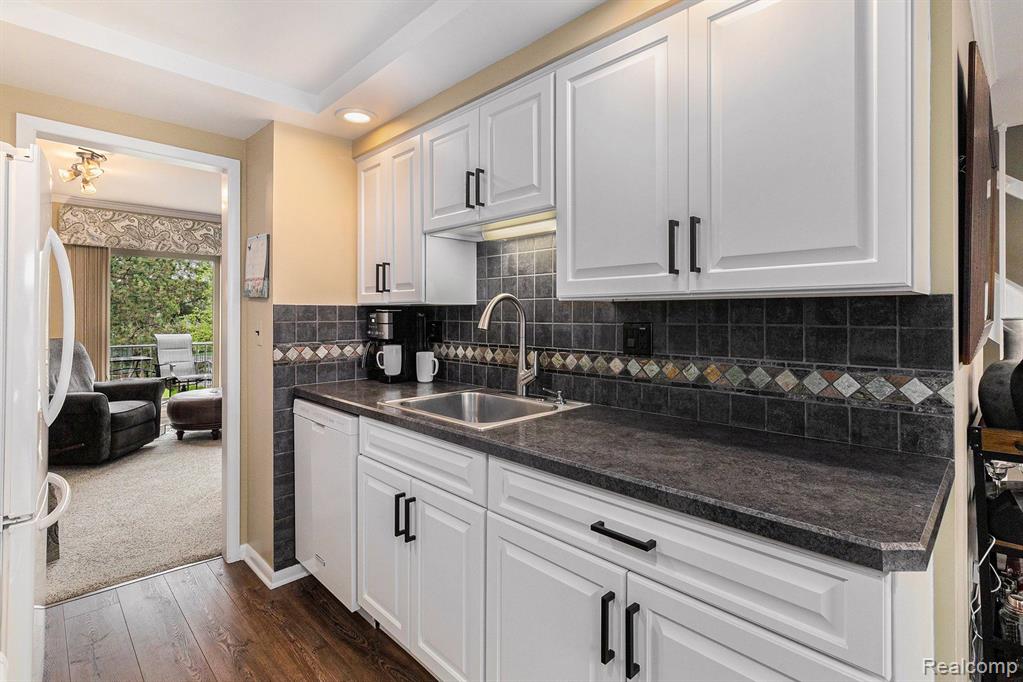 786 Oak Brook Ridge Drive Rochester Hills, MI 48307 - Photo 11 of 31