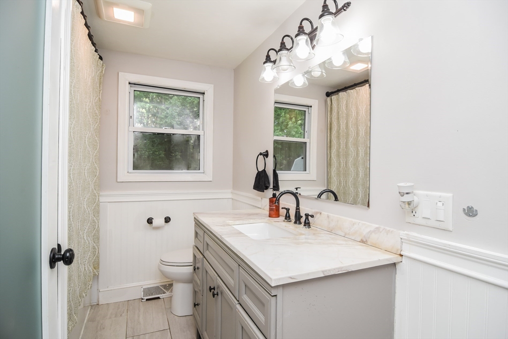 5 Kensington Road Norton, MA 02766 - Photo 25 of 36