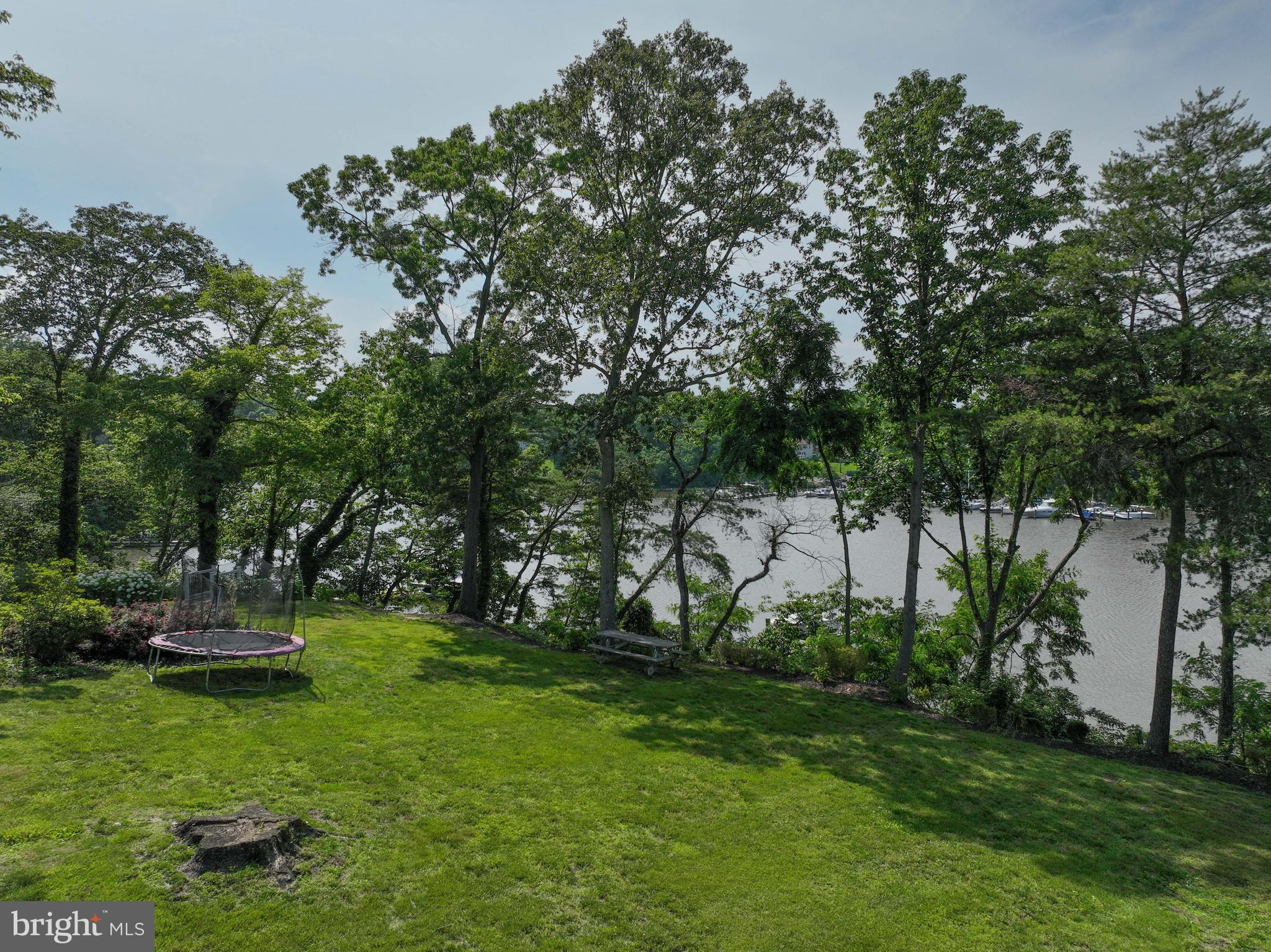 188 Southdown Road Edgewater, MD 21037 - Photo 14 of 89