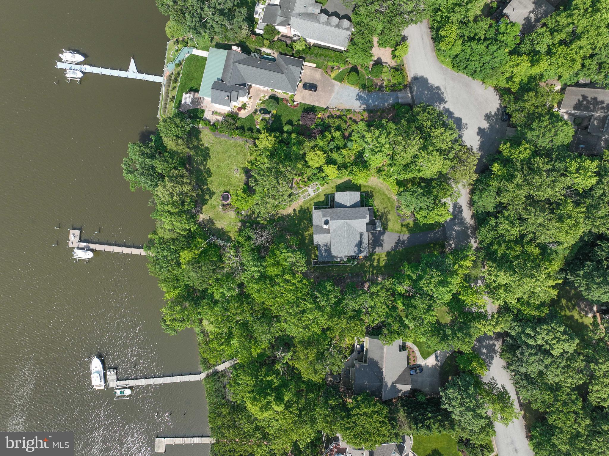 188 Southdown Road Edgewater, MD 21037 - Photo 20 of 89