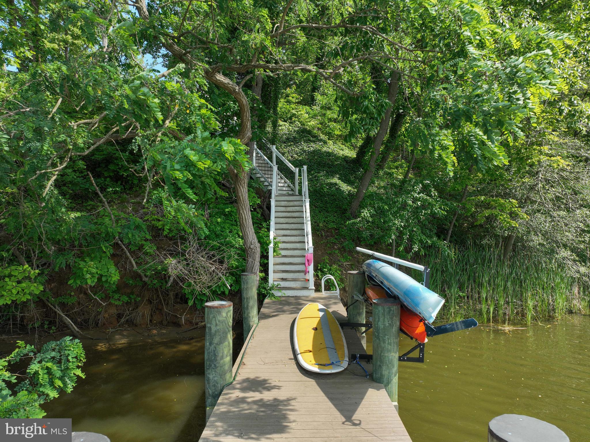 188 Southdown Road Edgewater, MD 21037 - Photo 7 of 89