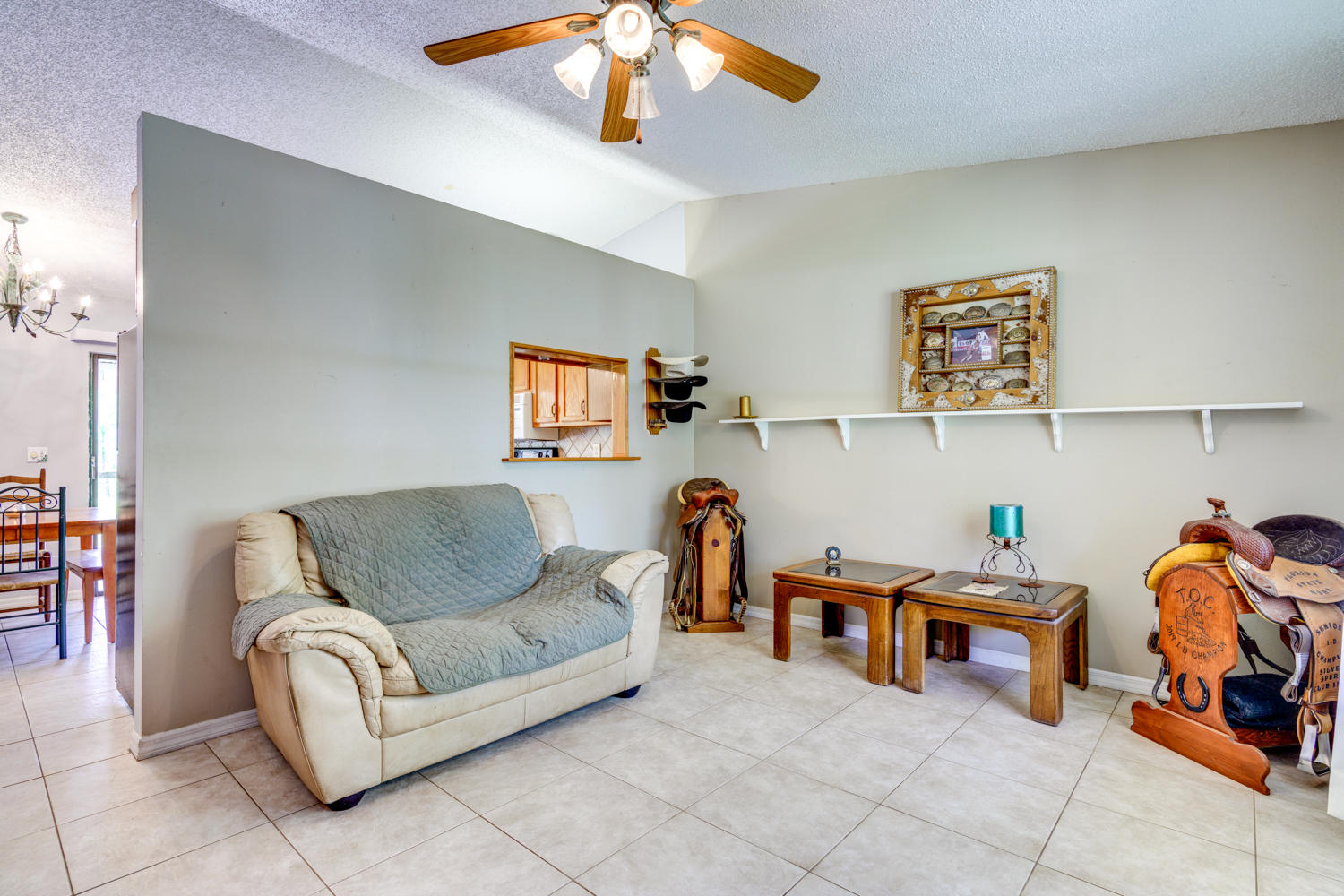 16406 88th Road North Loxahatchee, FL 33470 - Photo 10 of 29 Family Room
