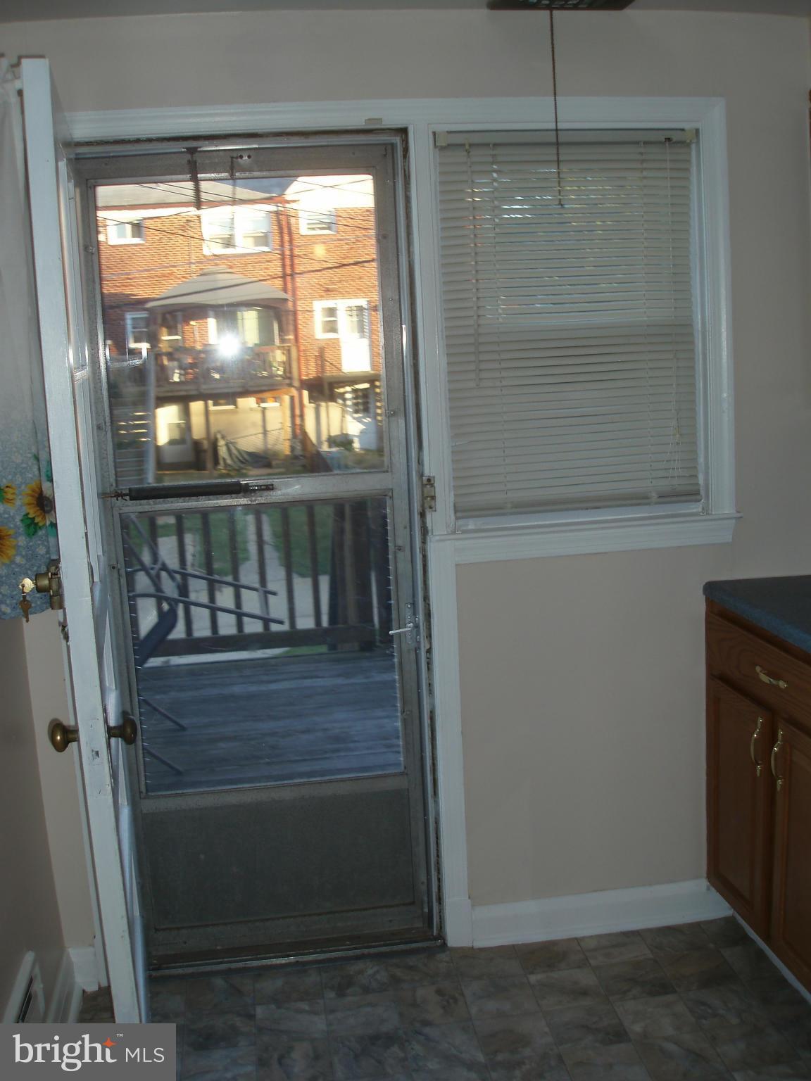 1417 Barrett Road Baltimore, MD 21207 - Photo 6 of 18