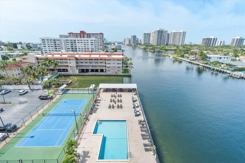 $560,000 | 2017 South Ocean Drive, Unit 910, Hallandale Beach, FL 33009