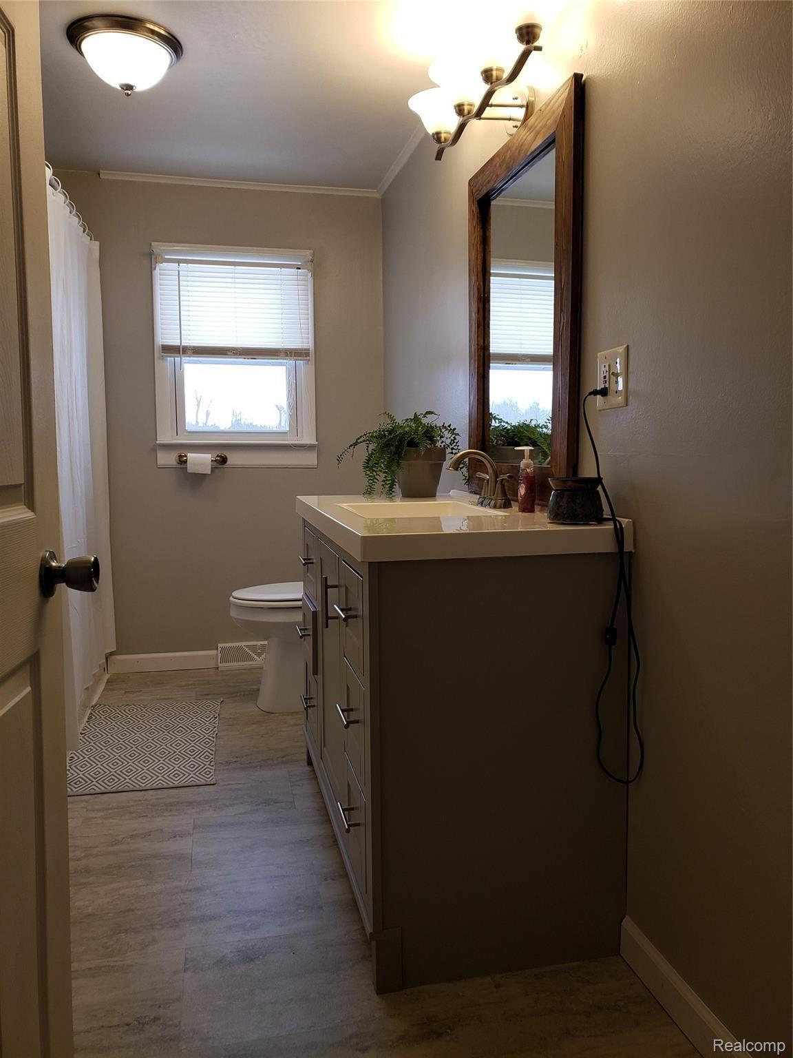 2189 Bowers Road Lapeer, MI 48446 - Photo 13 of 24 20191113_134411.jpg