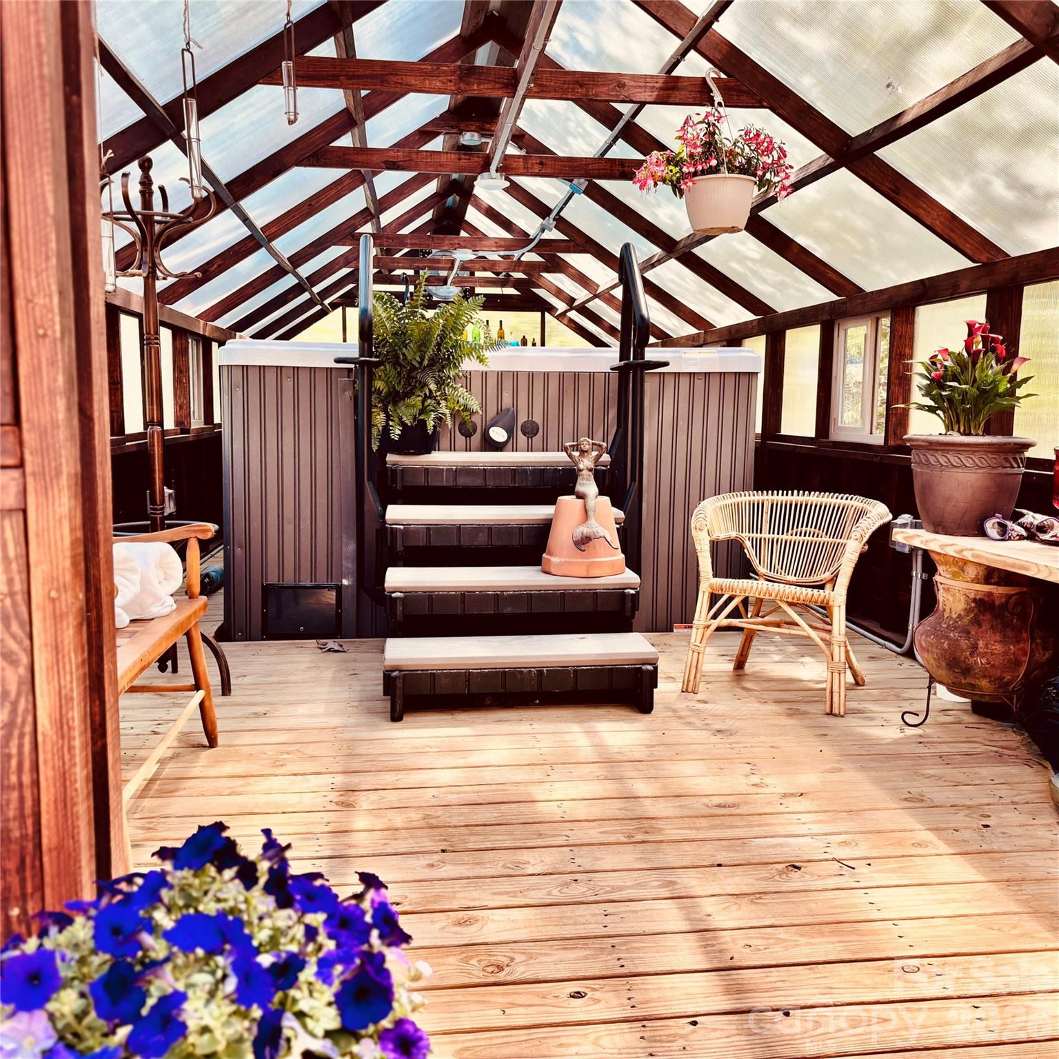 573 Randolph Road Marion, NC 28752 - Photo 10 of 37