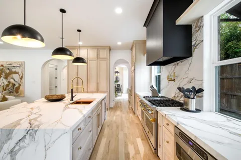 $2,275,000 | 6162 Prospect Avenue, Dallas, TX 75214