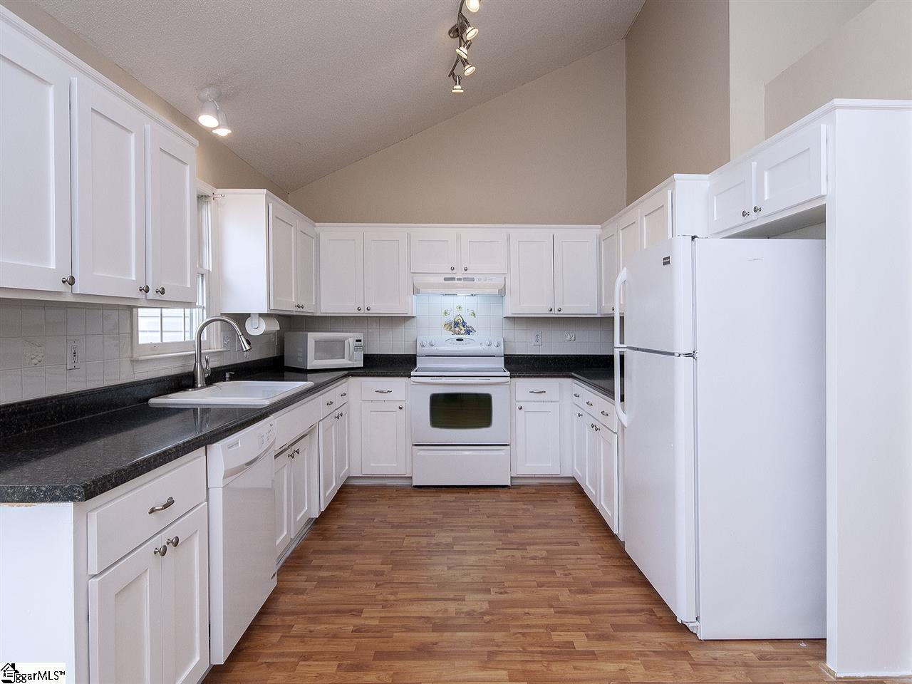 2 Landfall Court Simpsonville, SC 29681 - Photo 14 of 36 Gallery Image 14