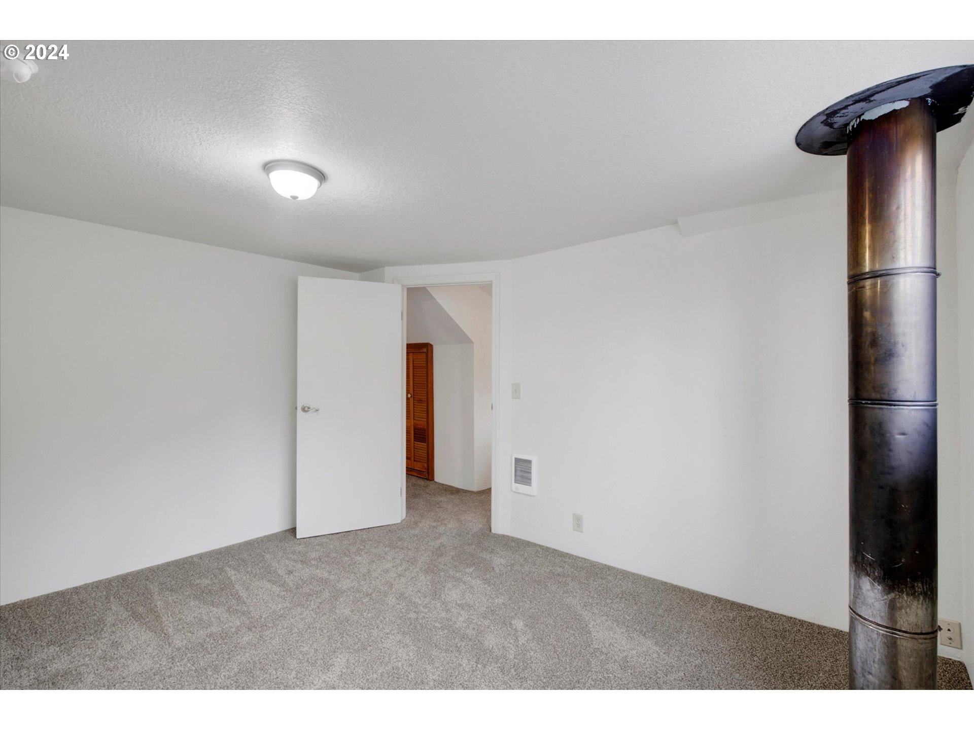140 Evergreen Road Kelso, WA 98626 - Photo 35 of 47 Gallery Image 35