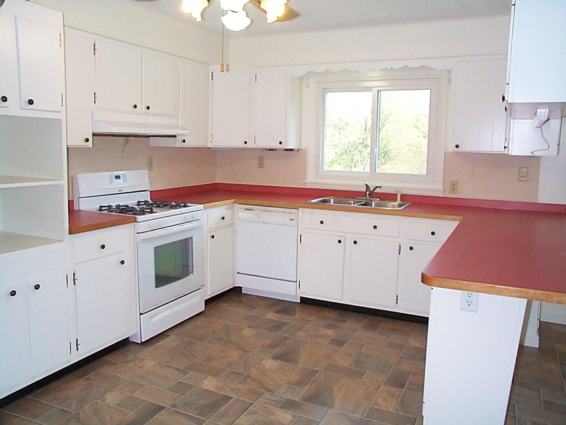 27615 Risch Road Rockbridge, OH 43149 - Photo 5 of 18 Gallery Image 5