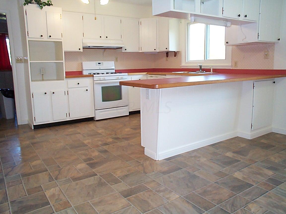 27615 Risch Road Rockbridge, OH 43149 - Photo 8 of 18 Gallery Image 8