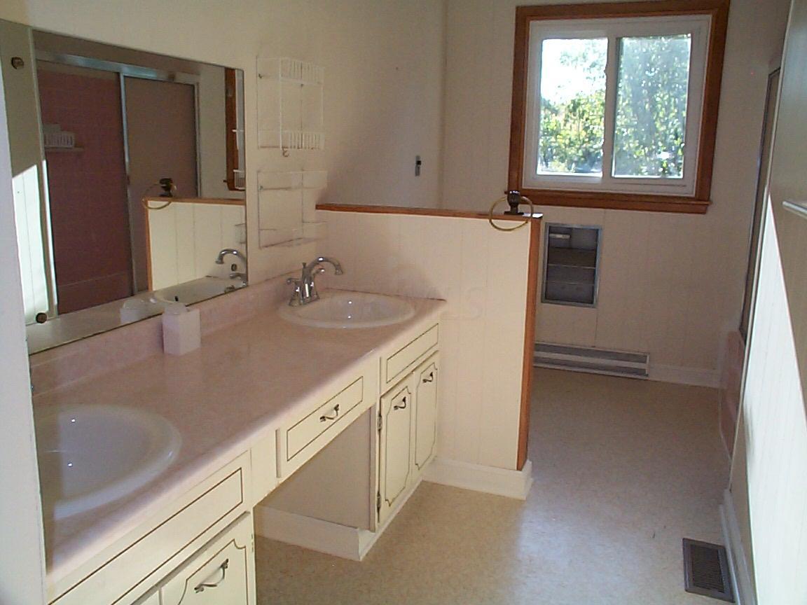 27615 Risch Road Rockbridge, OH 43149 - Photo 10 of 18 Gallery Image 10