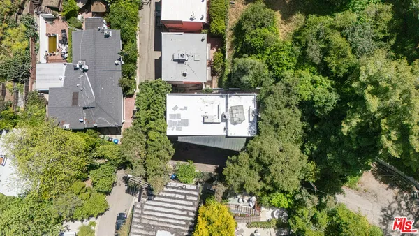 $2,750,000 | 9976 Westwanda Drive, Beverly Hills, CA 90210