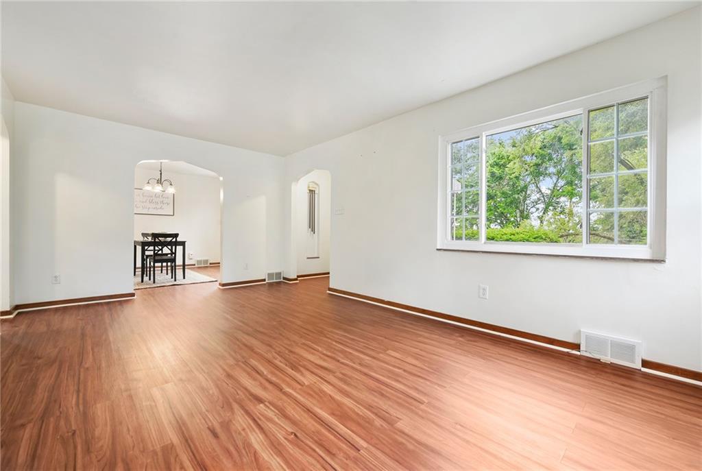 4445 Stilley Road Pittsburgh, PA 15227 - Photo 5 of 25 Gallery Image 5