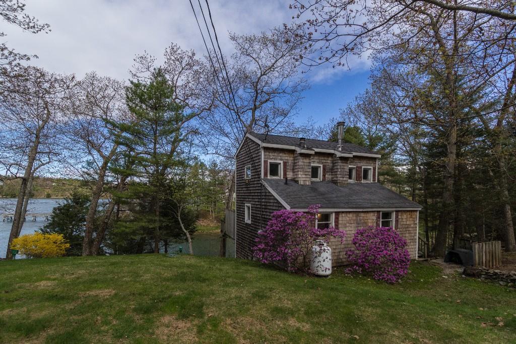 37-41 Shore Road Edgecomb, ME 04556 - Photo 22 of 35 Two bedroom guest cottage.