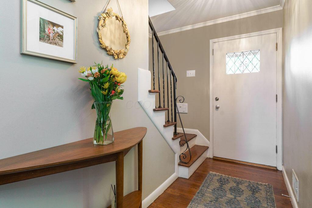 45 South Harding Road Columbus, OH 43209 - Photo 4 of 48