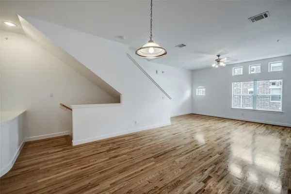 $210,000 | 5941 South Loop E Freeway, Unit 1002, Houston, TX 77033