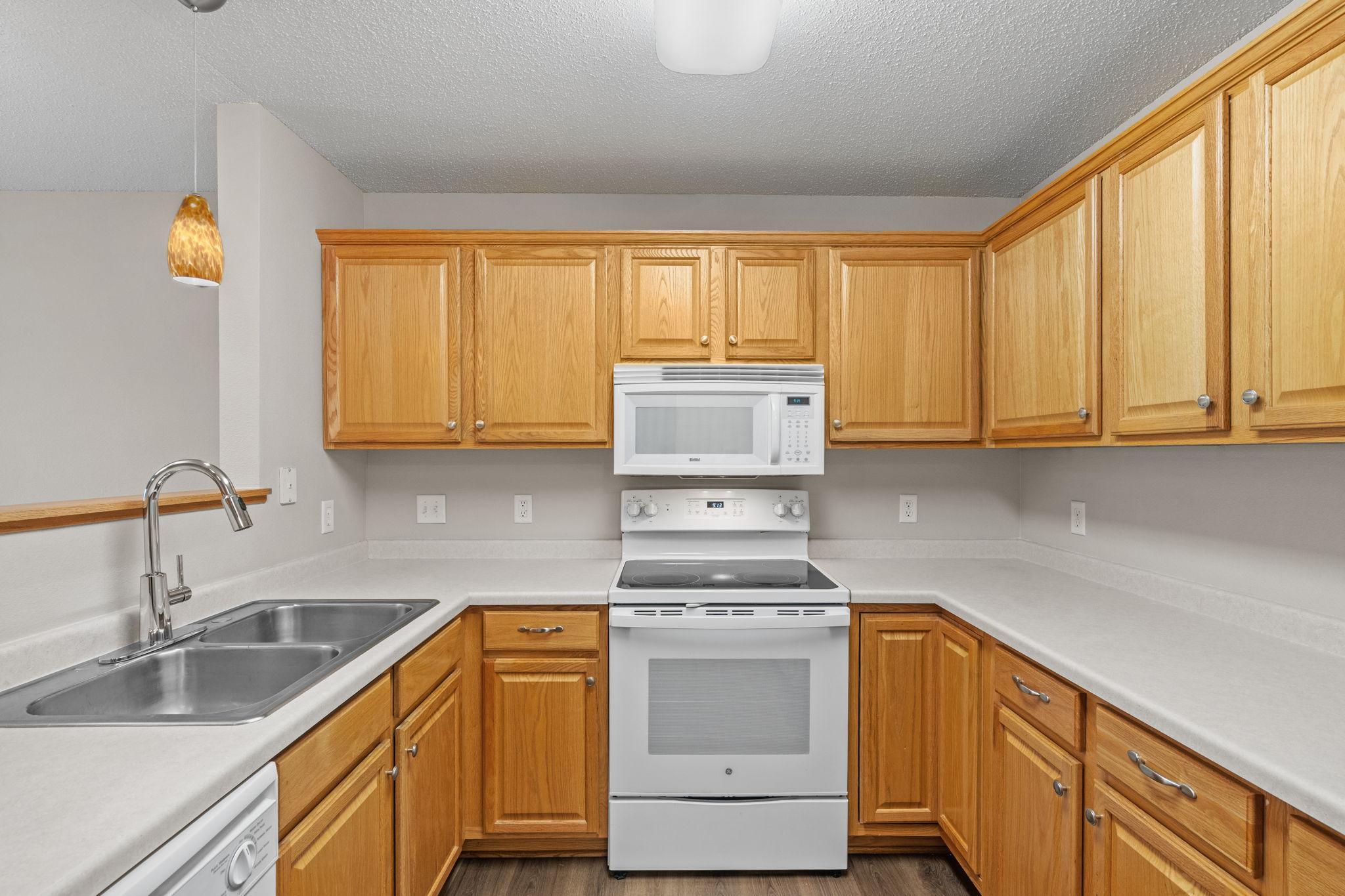 15570 Linnet Street Northwest, Unit 2109 Andover, MN 55304 - Photo 10 of 39