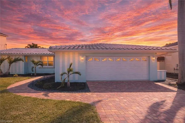$4,500 | 11 Palmview Boulevard, Fort Myers Beach, FL 33931