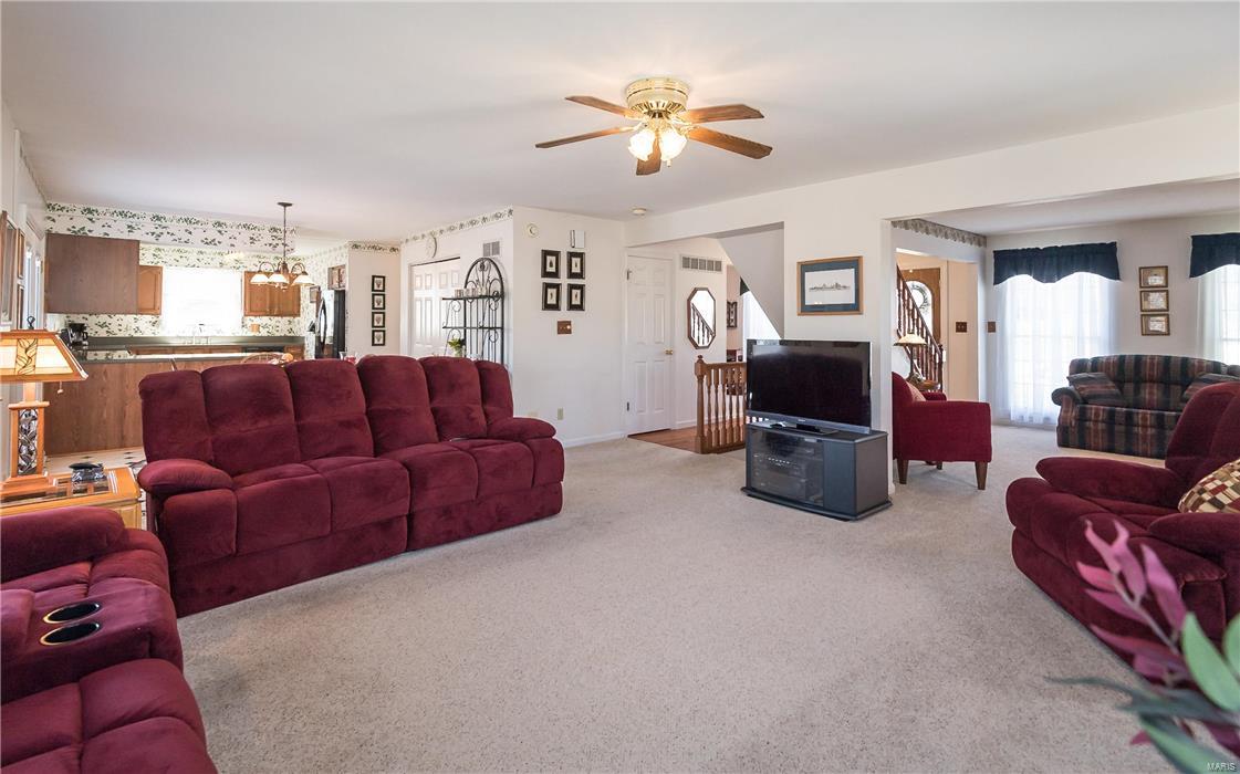 501 Oak Leaf Manor Court Ballwin, MO 63021 - Photo 20 of 40