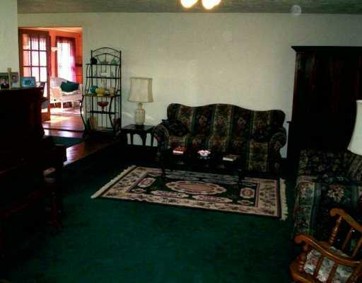 156 Malone Ridge Road Washington, PA 15301 - Photo 5 of 7