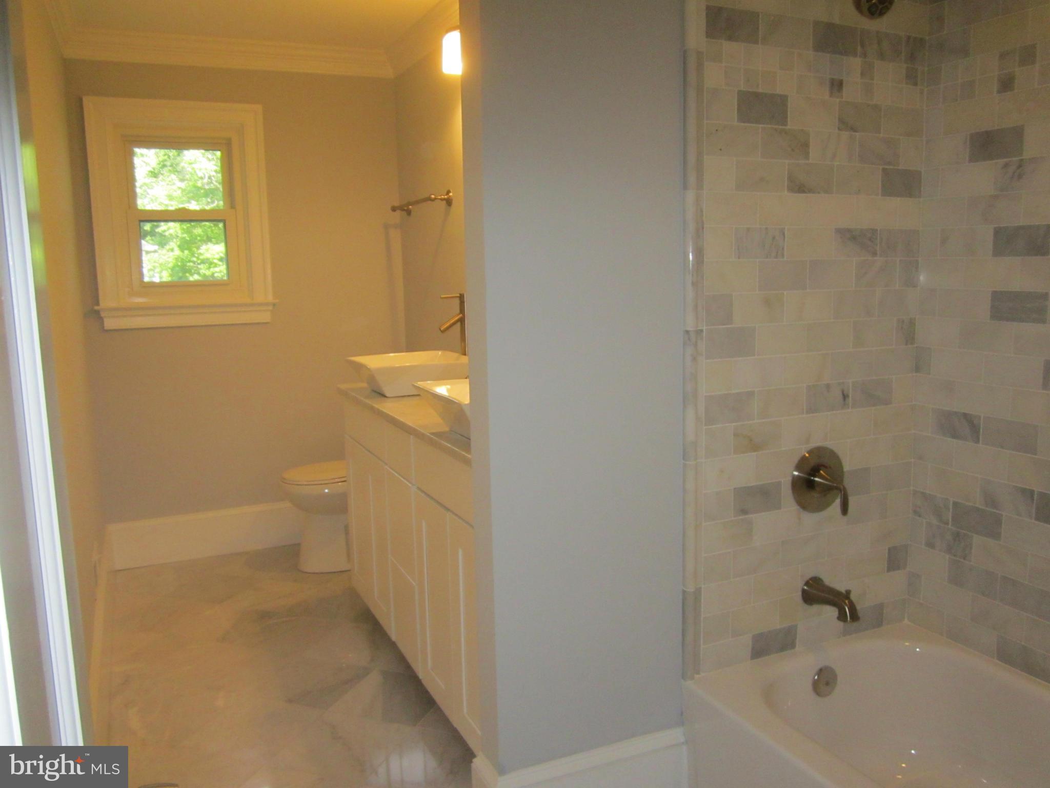 4611 Pinetree Road Rockville, MD 20853 - Photo 13 of 29 Bath