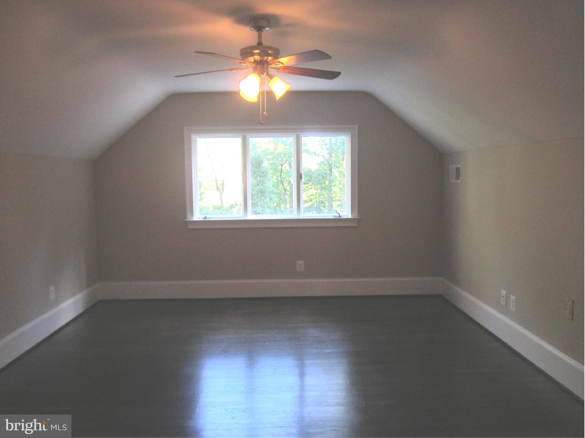 4611 Pinetree Road Rockville, MD 20853 - Photo 15 of 29 Bedroom