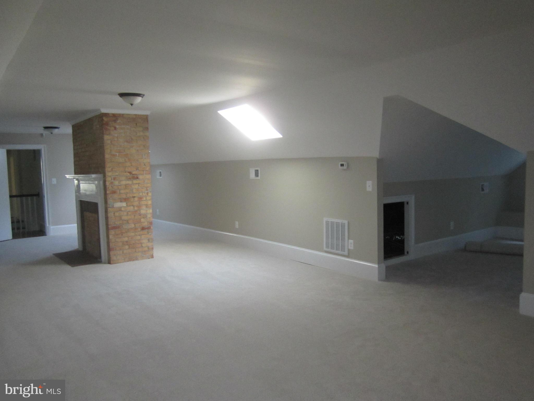 4611 Pinetree Road Rockville, MD 20853 - Photo 18 of 29 Interior (General)